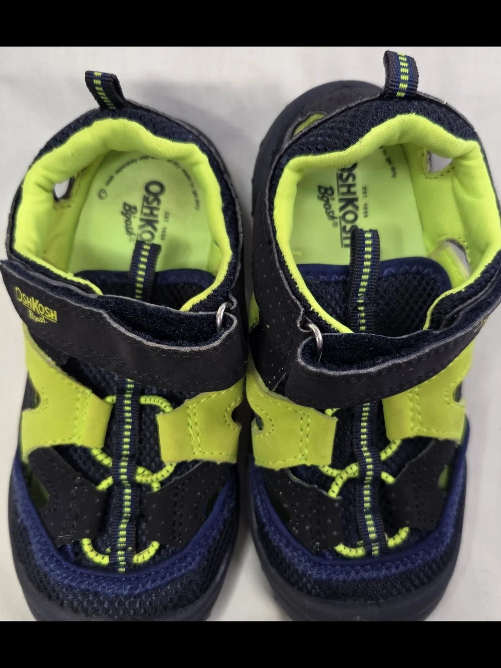 OshKosh B'gosh Kids Navy and Neon Green Active Sandals
